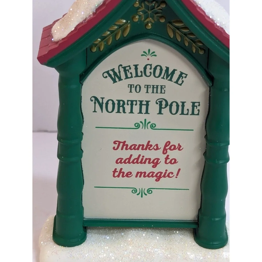 Hallmark Keepsake Ornament Club 2019‎ Welcome To The North Pole!